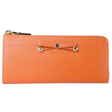 Prada Saffiano Geldbörse mit Reißverschluss und Schleifendetail, Orange
