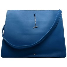 Celine Schultertasche aus Kalbsleder, blau