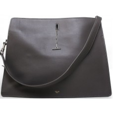 Celine Schultertasche aus Kalbsleder, Grau
