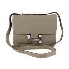 Hermès Constance 23 Schultertasche aus Togo-Leder, Grau