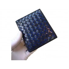 Bottega Veneta Bi-Fold-Geldbörse aus poliertem Pacific Intrecciato-Schwarz