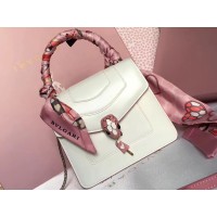 Bvlgari Schutzhülle Serpenti Forever 18 cm Kalbsleder Weiß