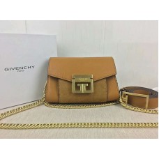 Givenchy Kleine gv3 Tasche aus genarbtem Leder und Wildleder in Kamel