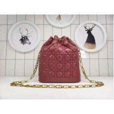 Dior Miss Dior Beuteltasche aus Lammleder, Burgunderrot