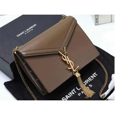 Saint Laurent Cassandra Monogram Clasp Bag Kalbsleder Braun