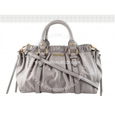 Miu Miu Tote aus Rindsleder, Grau